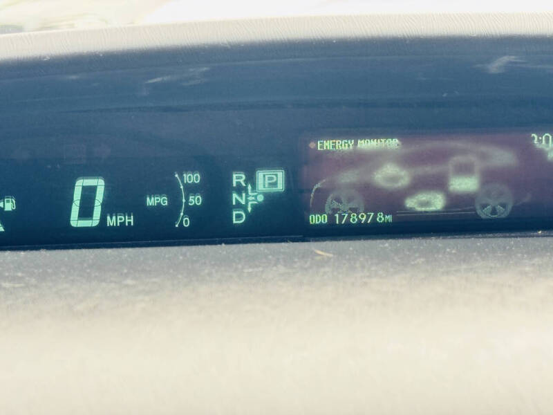 2010 Toyota Prius III