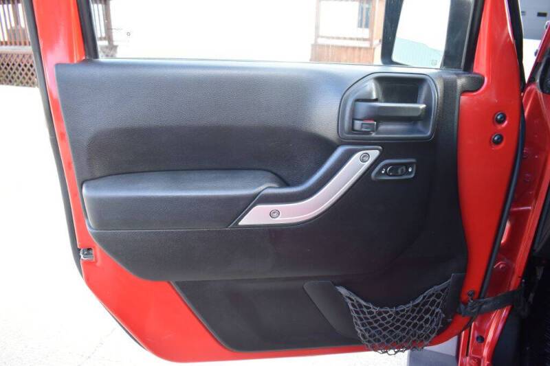 2012 Jeep Wrangler Unlimited Sahara