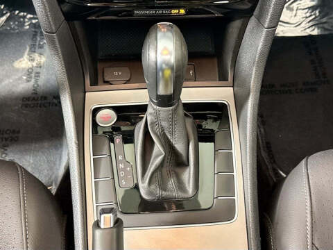 2022 Volkswagen Passat SE