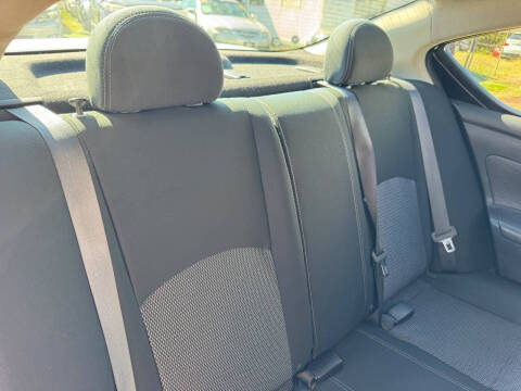 2019 Nissan Versa SV