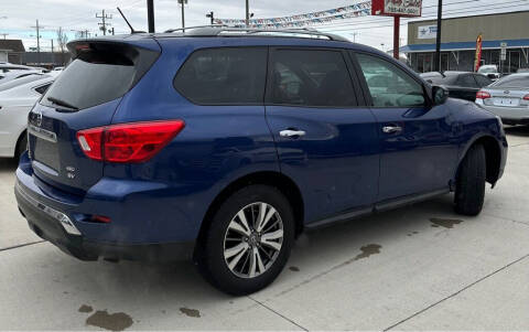 2018 Nissan Pathfinder S