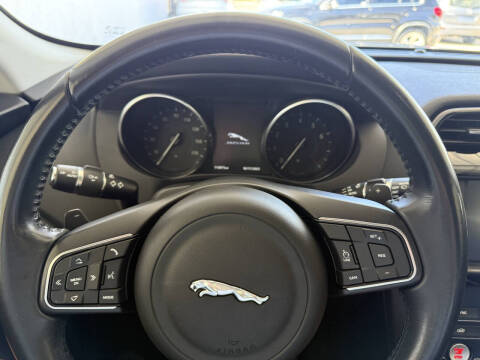 2017 Jaguar F-PACE 35t Premium