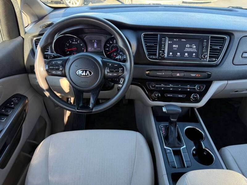 2019 Kia Sedona L