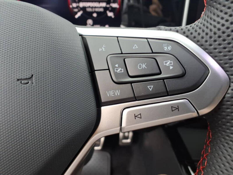 2025 Volkswagen Golf GTI Autobahn