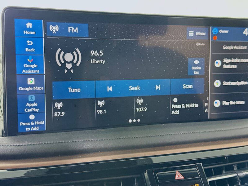 2025 Acura MDX w/Tech