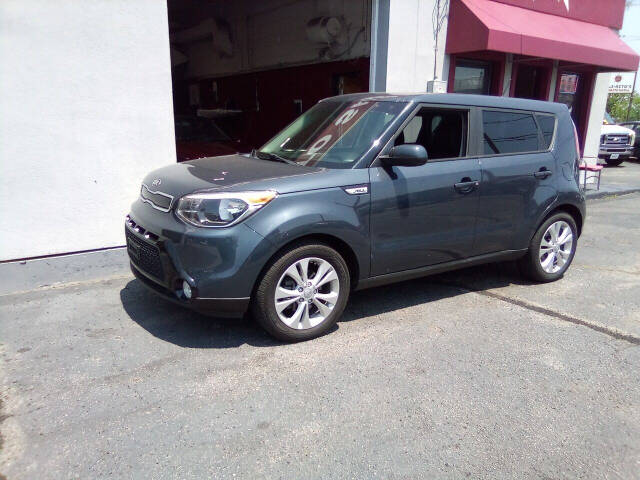 2016 Kia Soul for sale at Pinnacle Auto Sales in New Bedford, MA