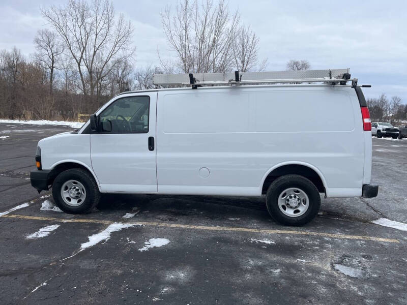 2021 Chevrolet Express 2500