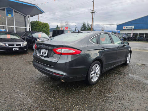 2015 Ford Fusion SE