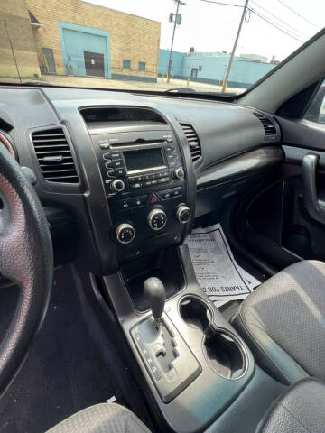 2012 Kia Sorento LX