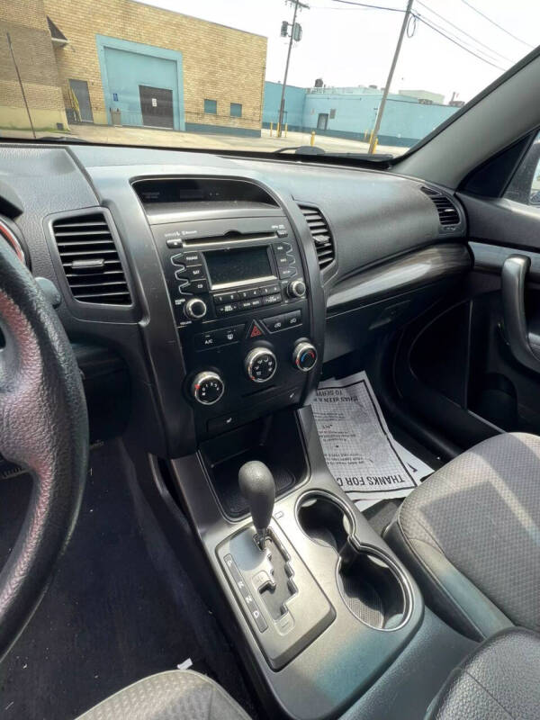 2012 Kia Sorento LX