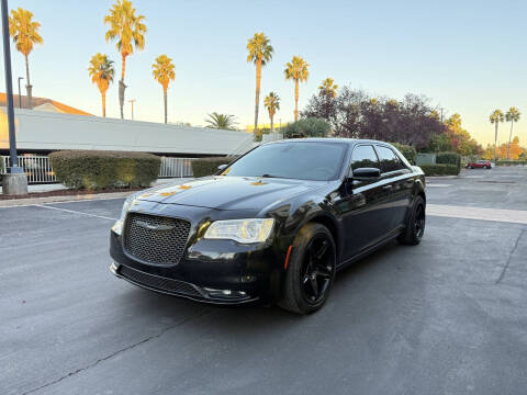 2016 Chrysler 300 C