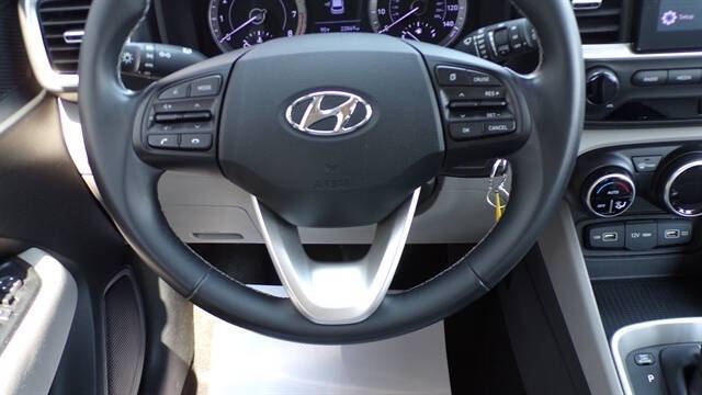 2022 Hyundai Venue SEL