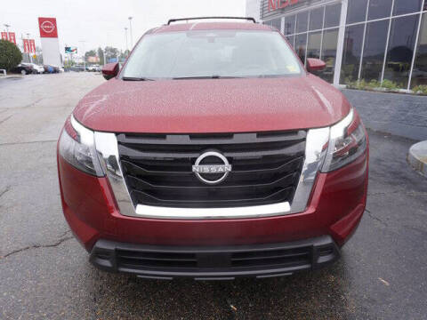 2025 Nissan Pathfinder SV