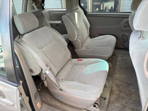 2005 Toyota Sienna