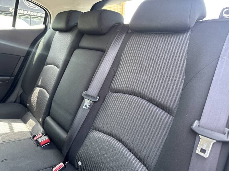 2014 Mazda MAZDA3 i Touring