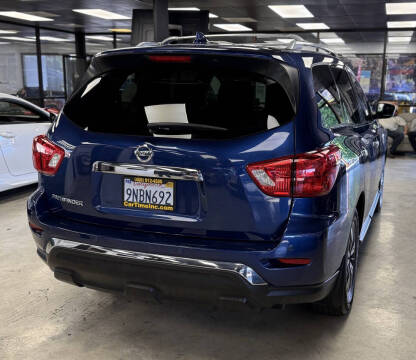 2020 Nissan Pathfinder S