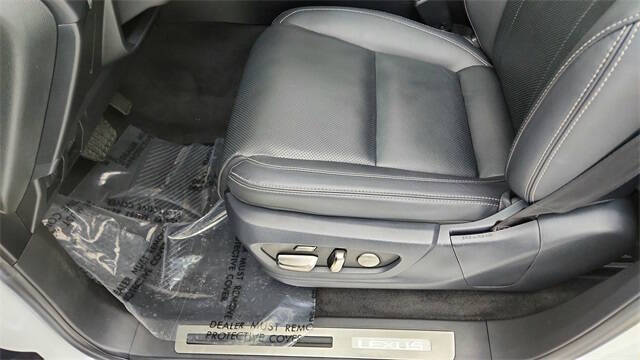 2023 Lexus LX 600 Luxury