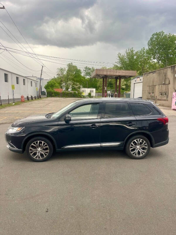 2017 Mitsubishi Outlander SE