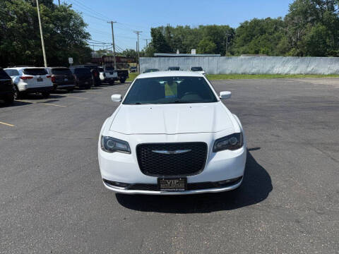 2019 Chrysler 300 S