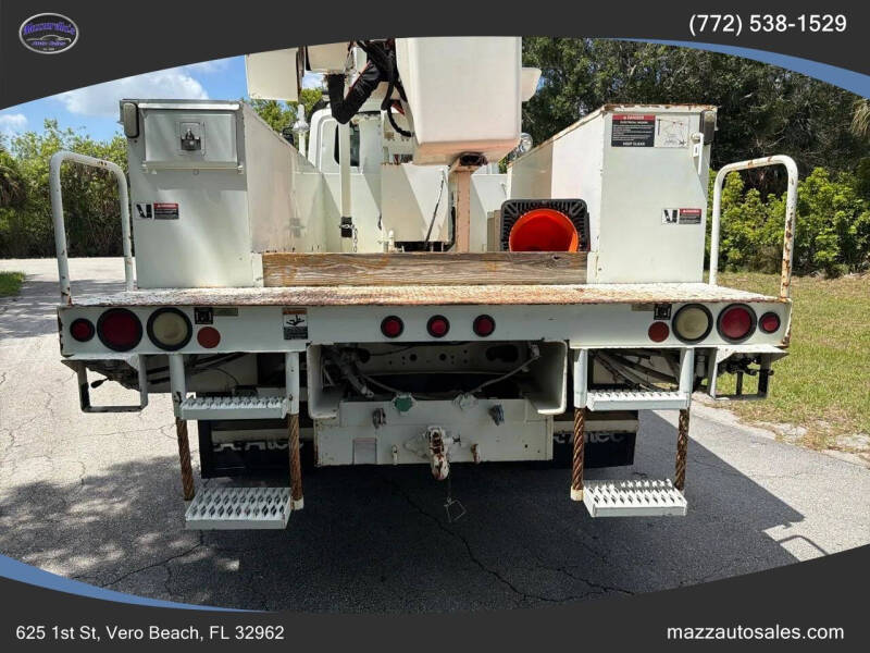 2005 International WorkStar 7300