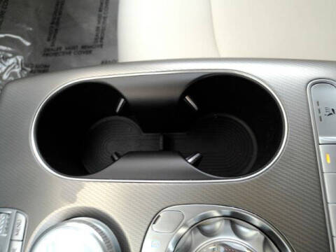 2024 Genesis GV60 Standard