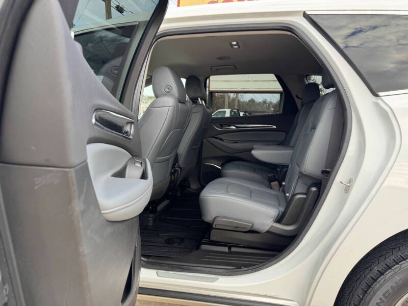 2020 Buick Enclave Essence