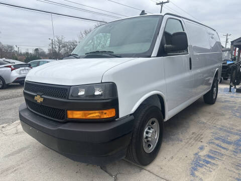 2023 Chevrolet Express 2500