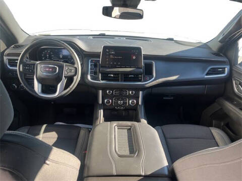 2023 GMC Yukon XL SLE