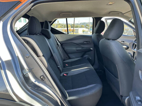 2020 Nissan Kicks SR