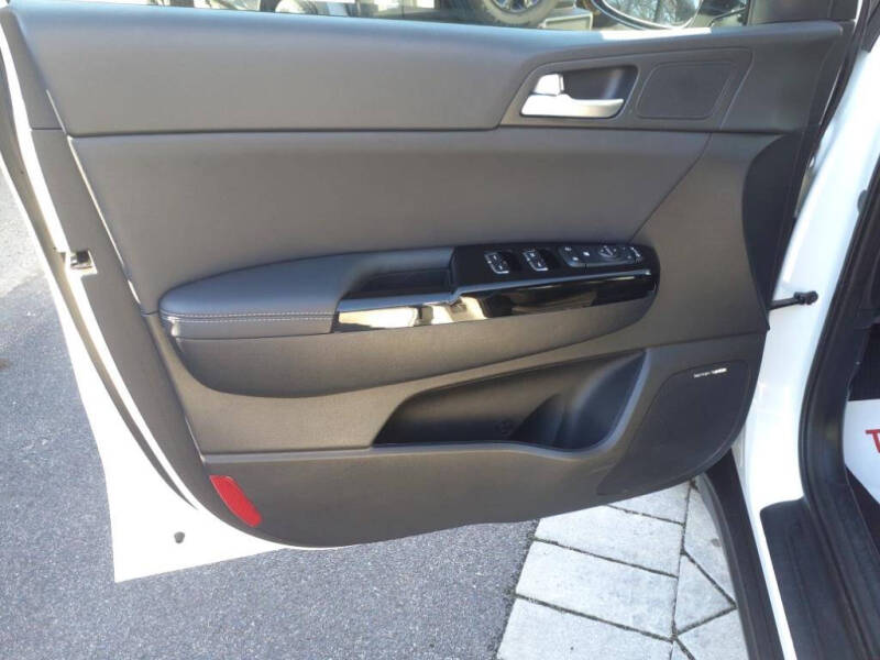 2022 Kia Sportage EX