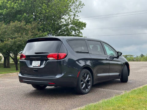 2019 Chrysler Pacifica Touring Plus
