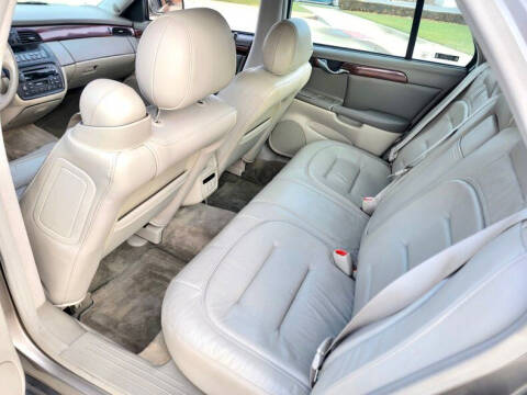 2002 Cadillac DeVille