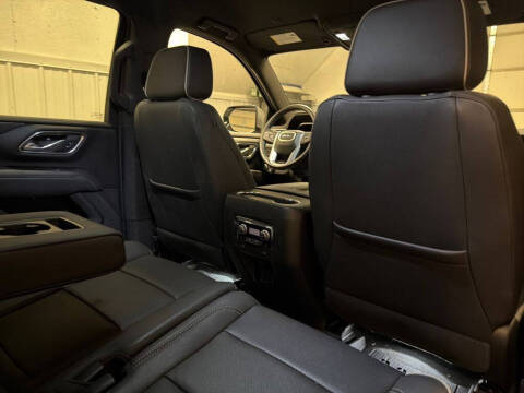 2023 GMC Yukon SLT