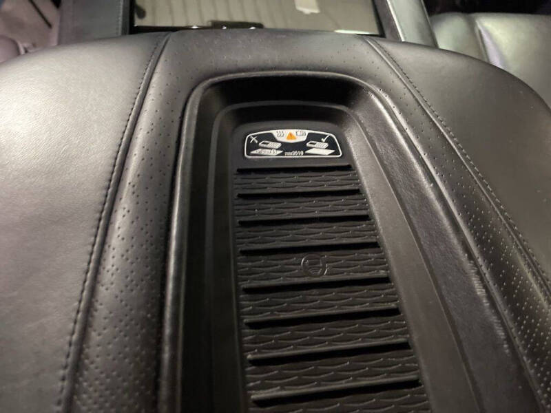 2019 Cadillac Escalade Platinum