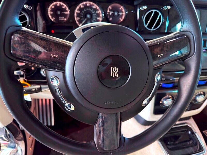 2012 Rolls-Royce Phantom Drophead Coupe 35