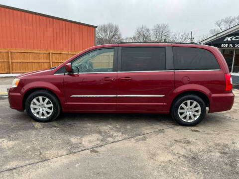 2014 Chrysler Town and Country Touring