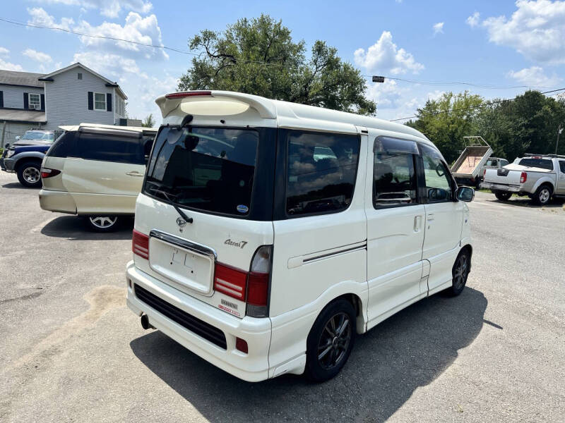 2000 Daihatsu Atrai 7