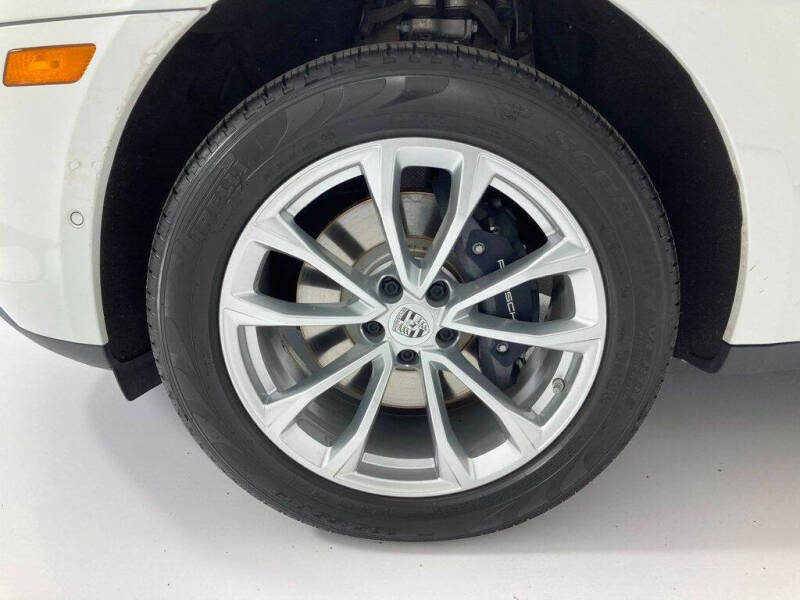 2022 Porsche Macan