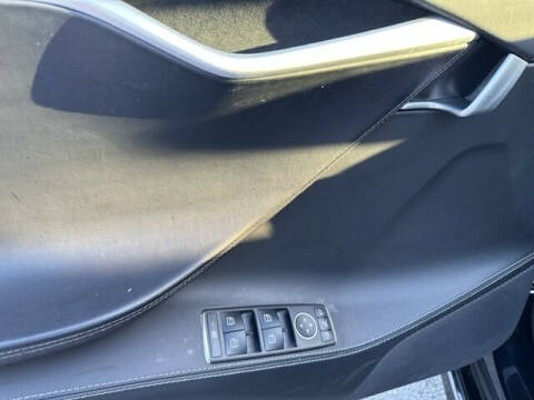 2017 Tesla Model S 75D