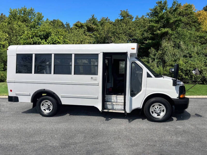 2017 Chevrolet 3500 Express