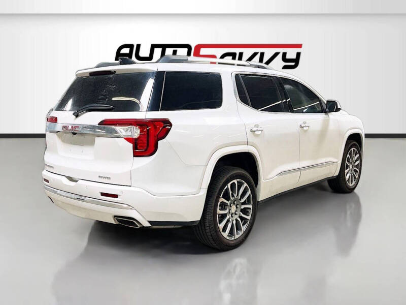 2023 GMC Acadia Denali