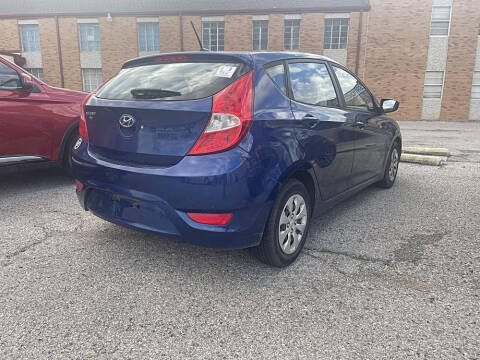 2016 Hyundai Accent SE