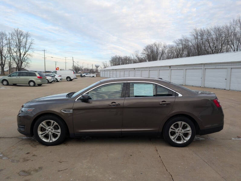 2016 Ford Taurus SEL