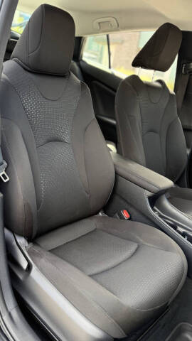 2020 Toyota Prius LE