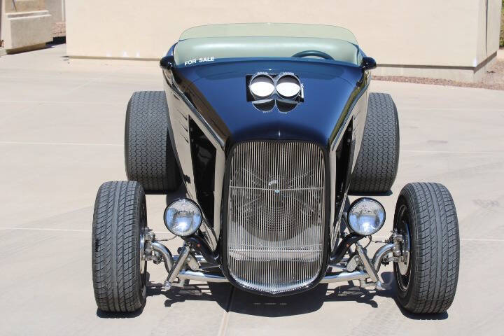 1932 Ford Deluxe