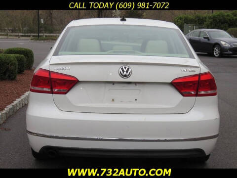2014 Volkswagen Passat 1.8T SEL Premium PZEV