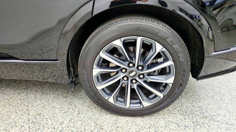2024 Cadillac LYRIQ Sport 2