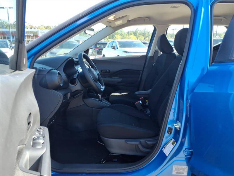2025 Nissan Kicks Play S