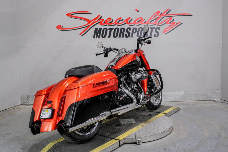 2014 Harley-Davidson CVO Road King