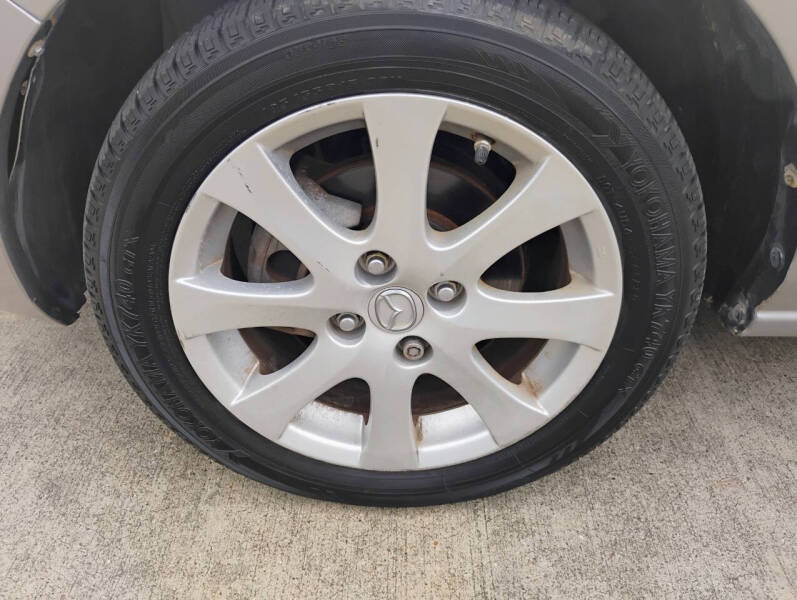2011 Mazda MAZDA2 Touring